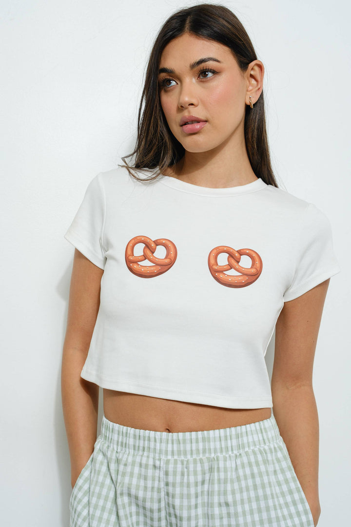 PRETZEL PRINT TEE