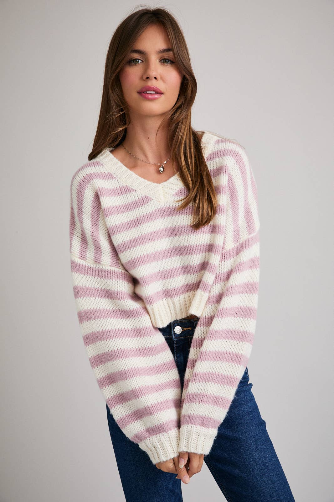 LONG SLEEVE V-NECK STRIPED CROPPED SWEATER- BUTTER