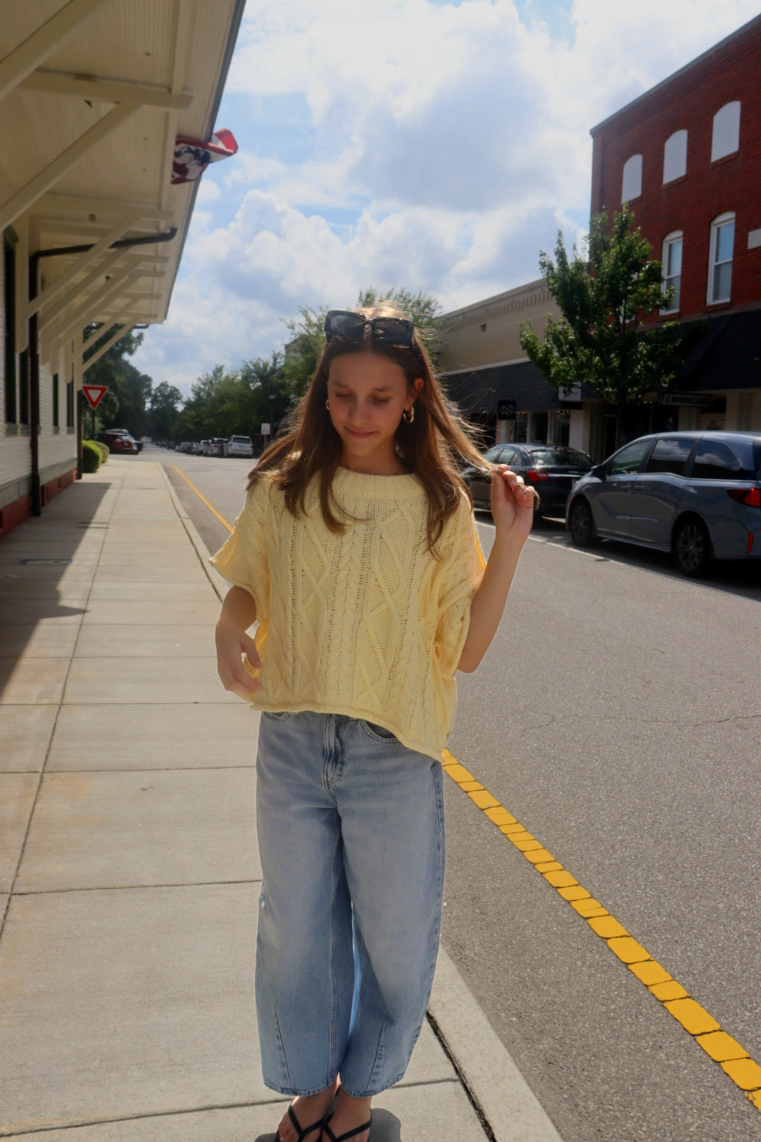 Round Neck Short Sleeve Sweater Top