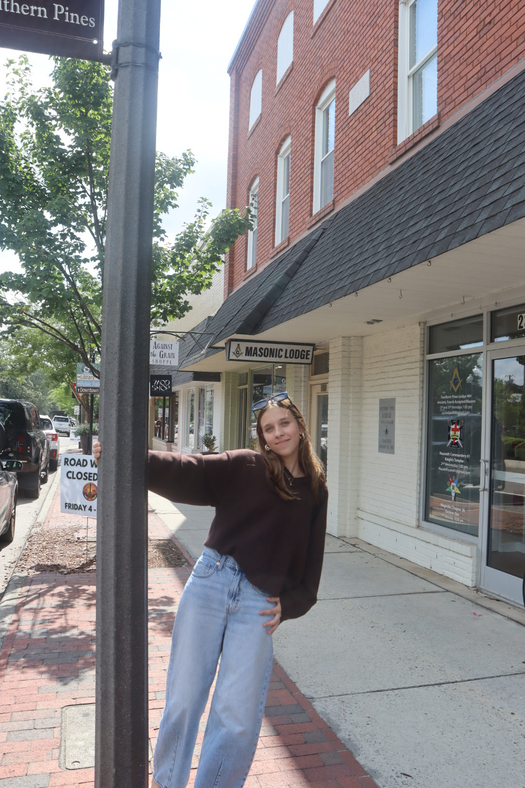 V-NECK OVERSIZED SWEATER