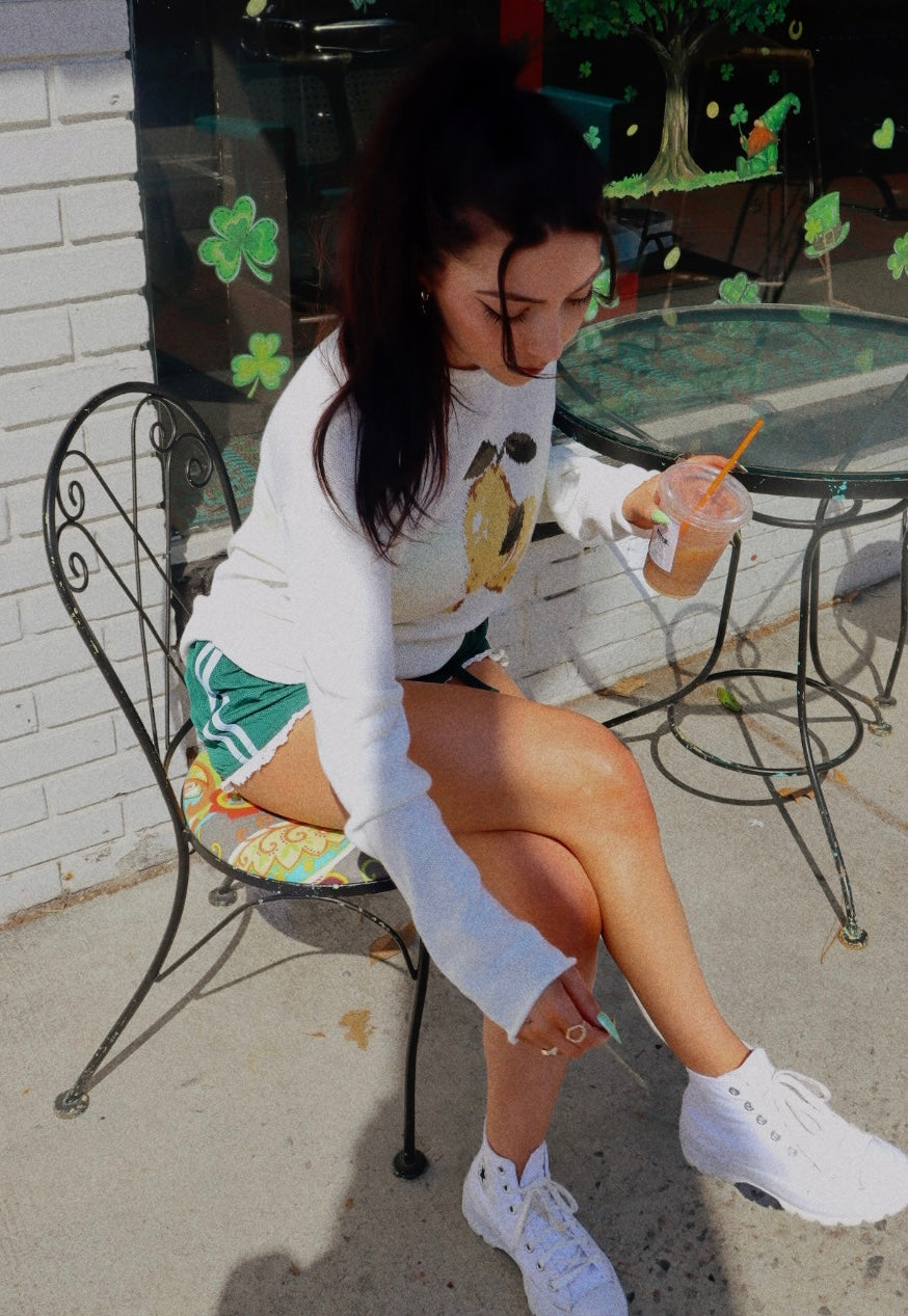 ROUND ROLL UP NECK LEMON GRAPHIC SWEATER: CREAM