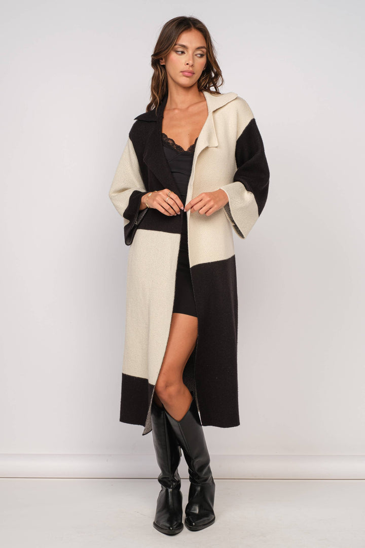 BLACK-IVORY PATCH PRINT LONG CARDIGAN SWEATER