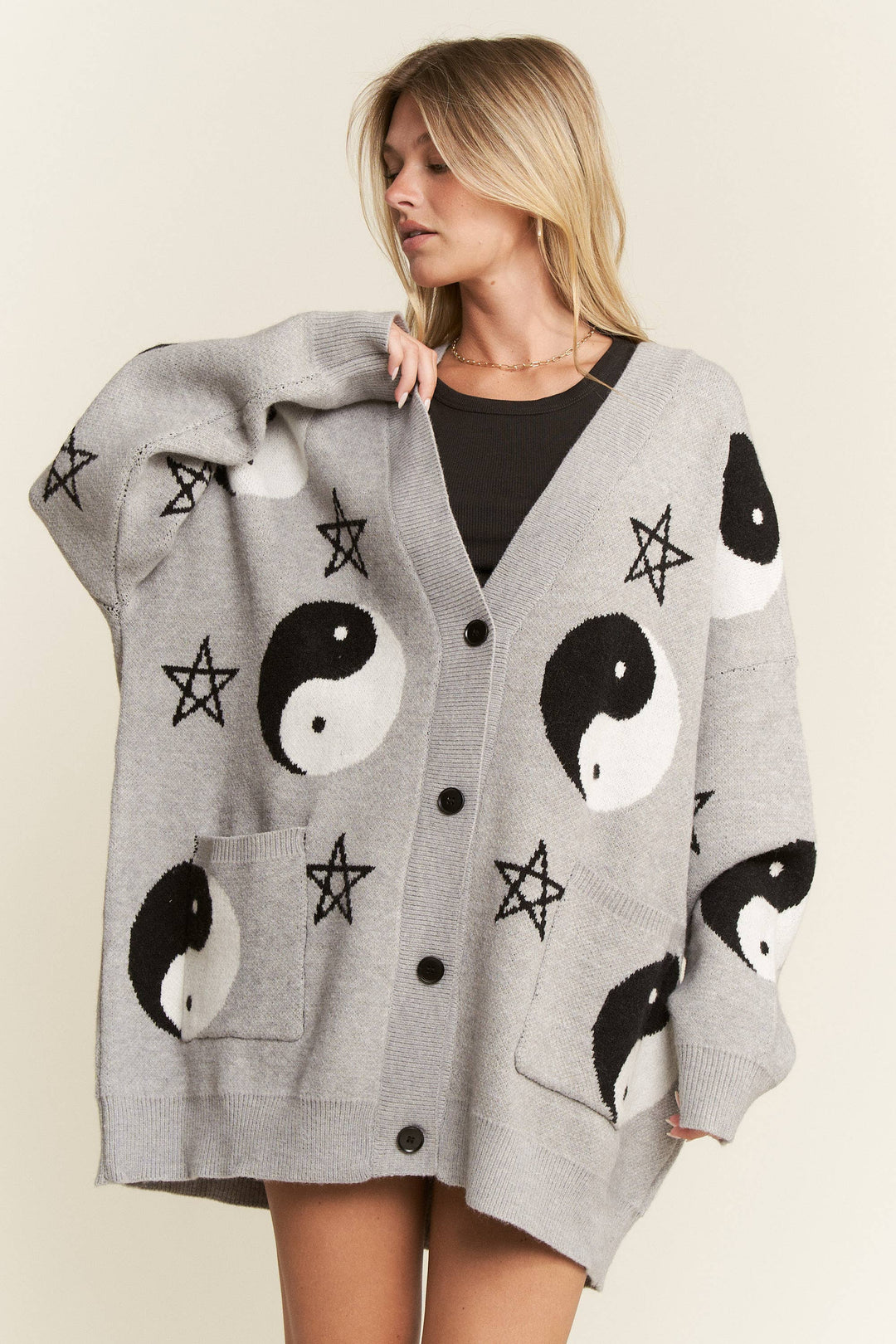 YIN YANG STAR KNIT CARDIGAN