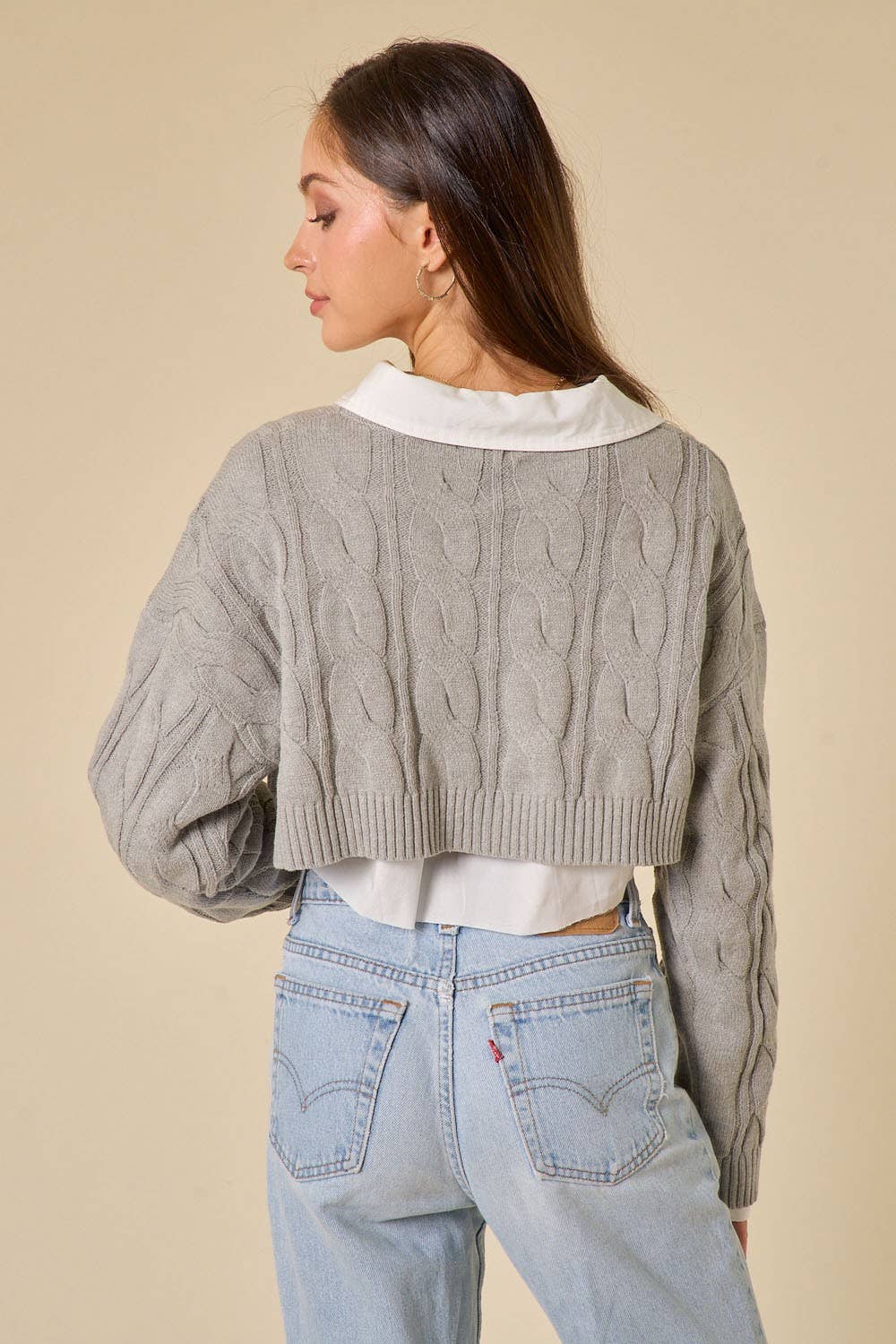 ROUND NECK CABLE KNIT SWEATER CROP TOP