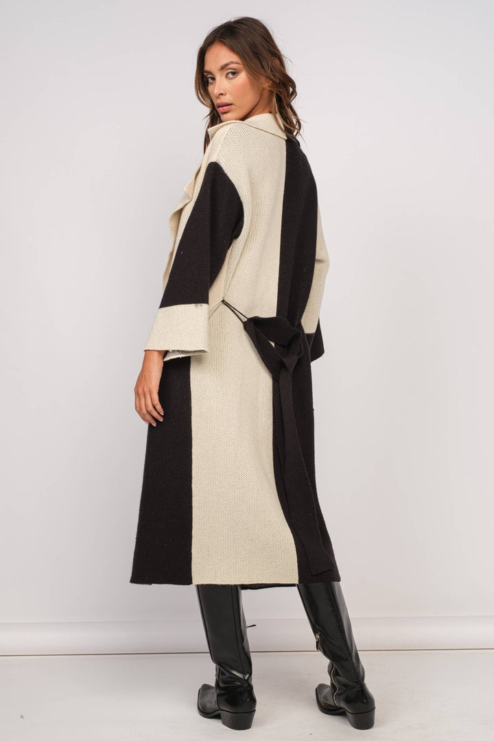 BLACK-IVORY PATCH PRINT LONG CARDIGAN SWEATER