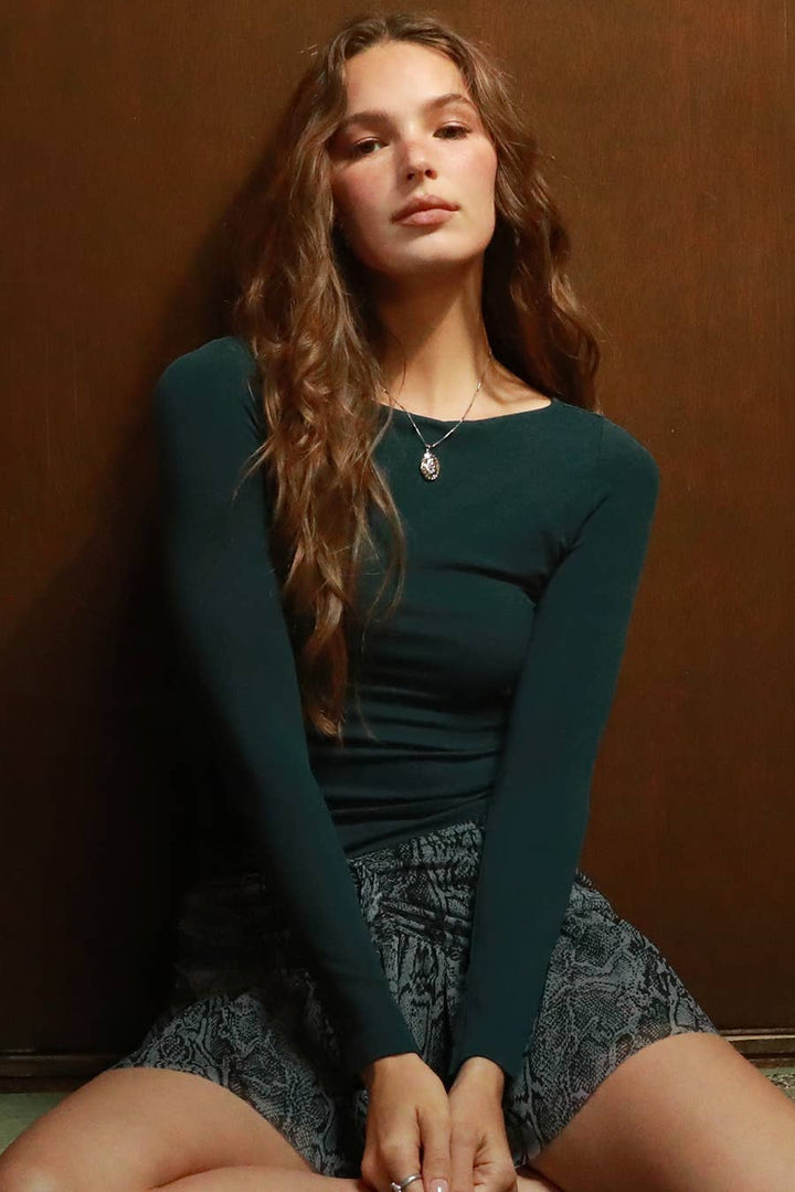 RED Clean Line Boat Neck Top