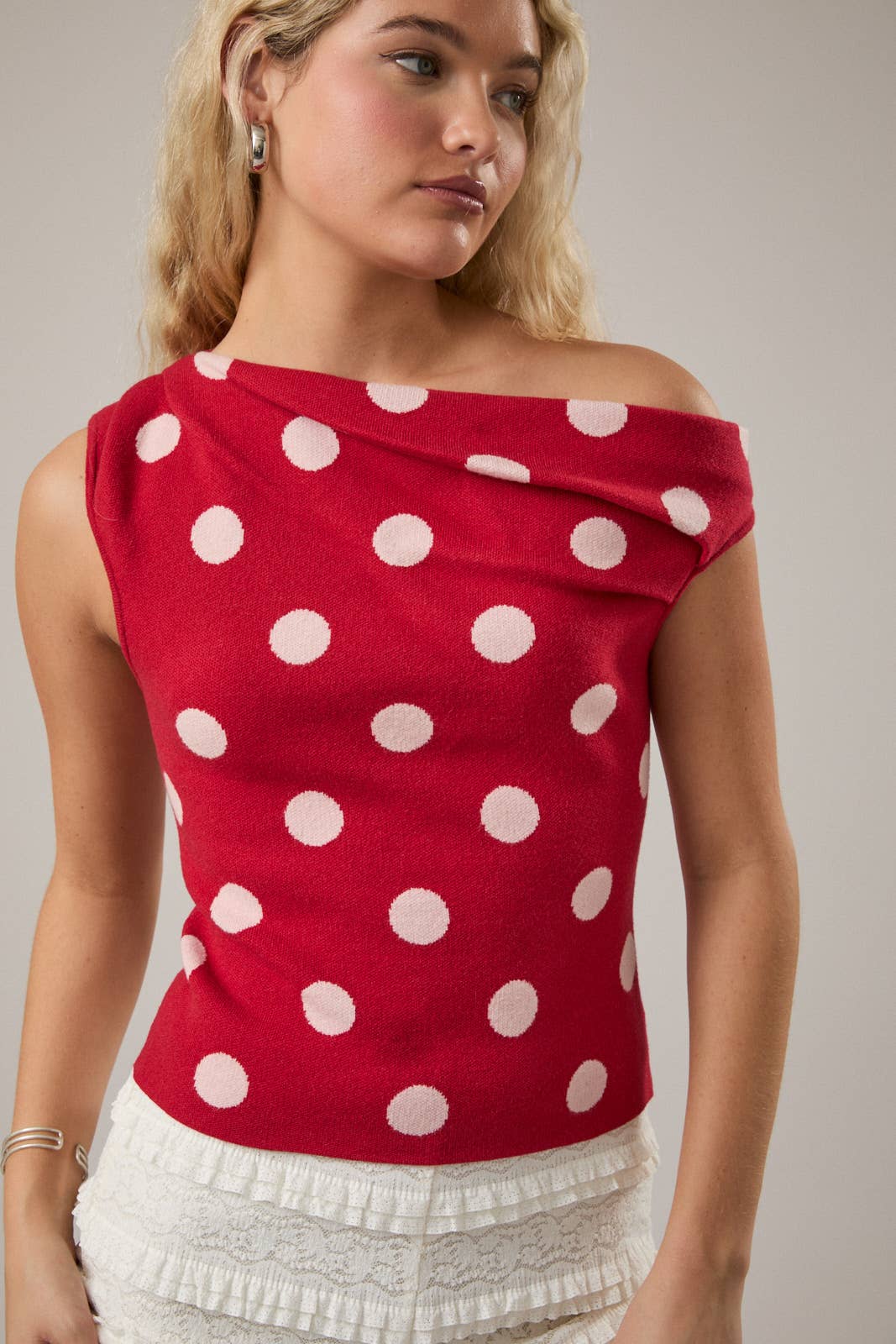 POLKA DOT DETAIL ASYMMETRICAL NECK SWEATER TOP: BLACK