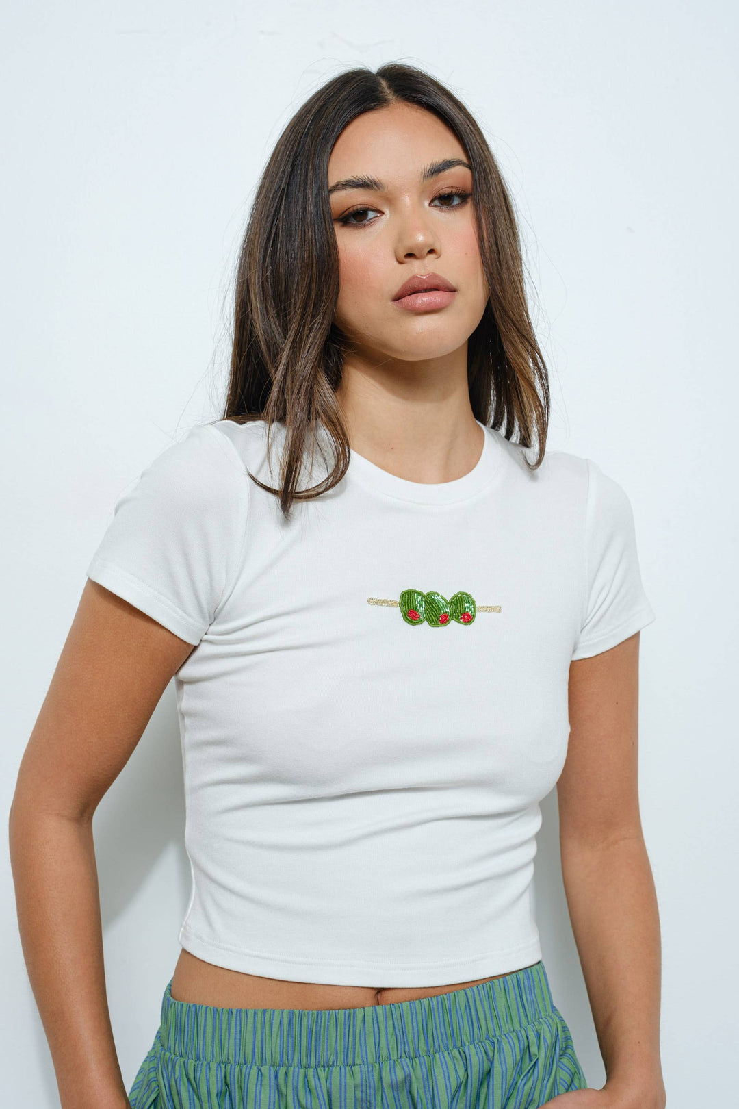 OLIVES BEAD TEE