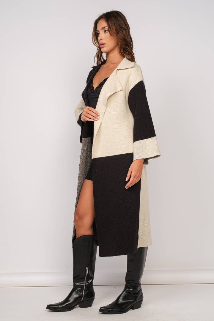 BLACK-IVORY PATCH PRINT LONG CARDIGAN SWEATER
