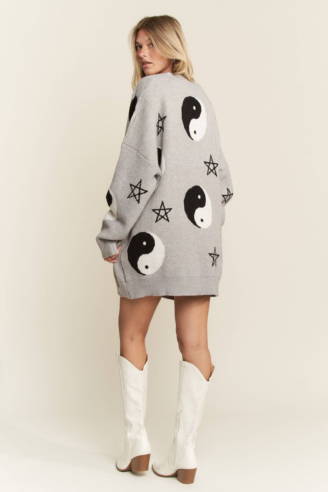 YIN YANG STAR KNIT CARDIGAN