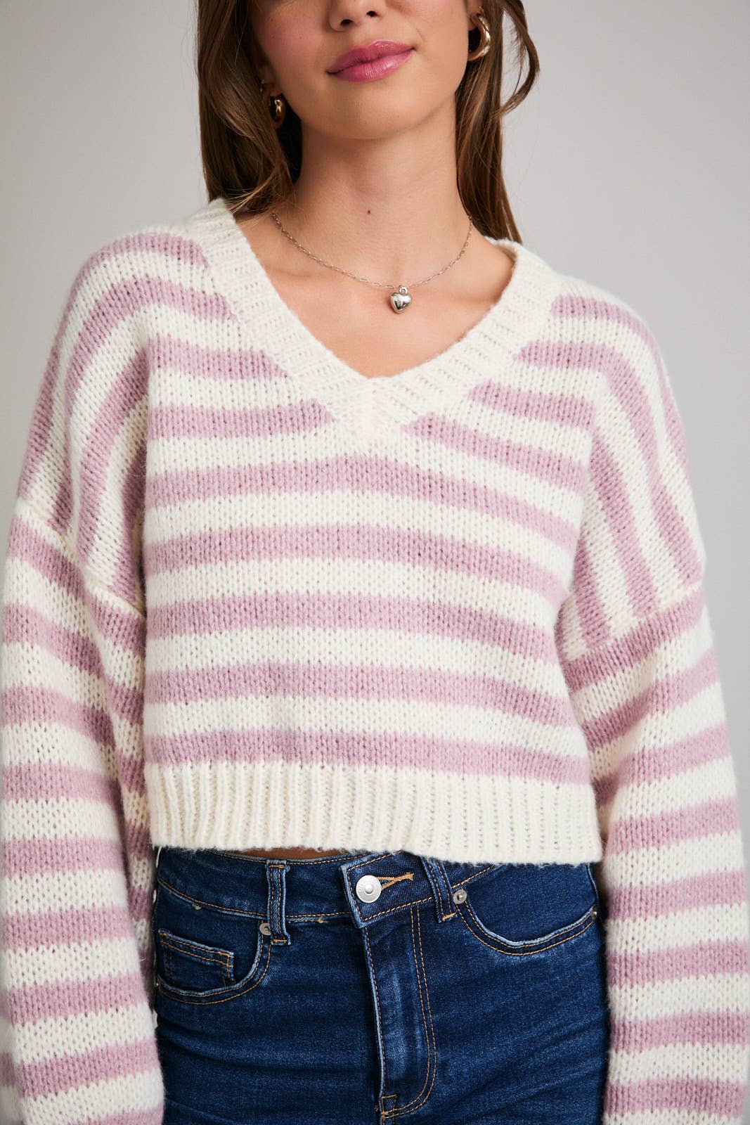 LONG SLEEVE V-NECK STRIPED CROPPED SWEATER- BUTTER