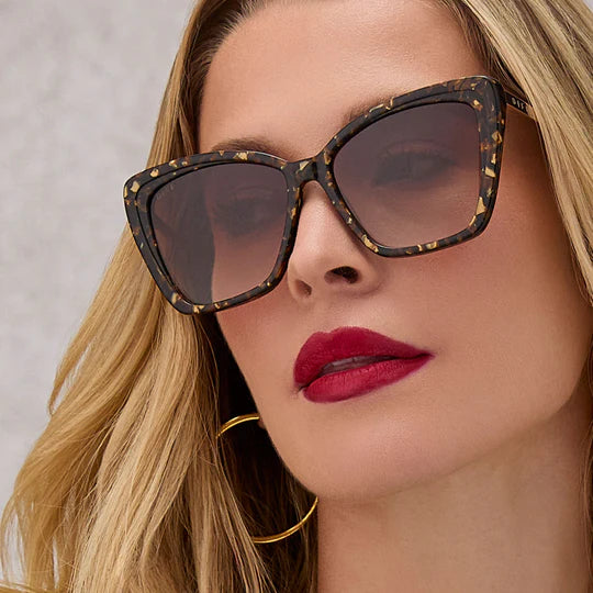 Hannah Gradients Sun Glasses
