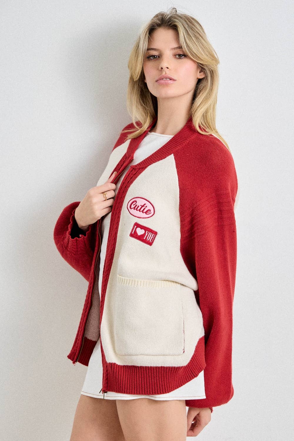 Retro Patch Appliqué Knit Bomber: CREAM/GREY