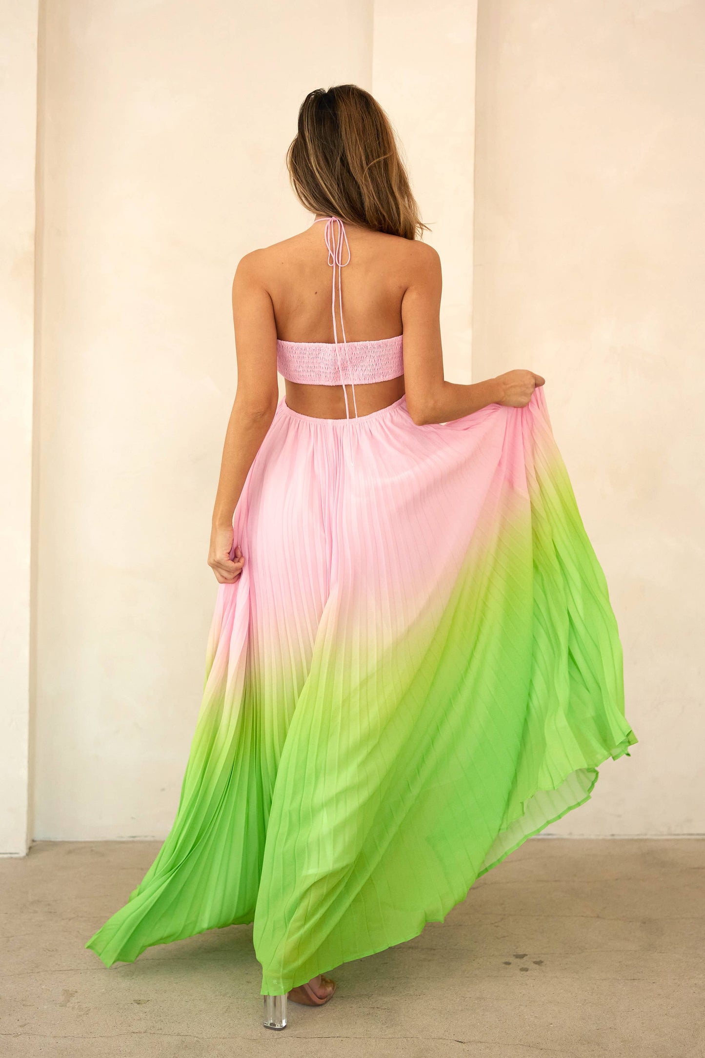 Sweetheart neck pleated maxi halter dress