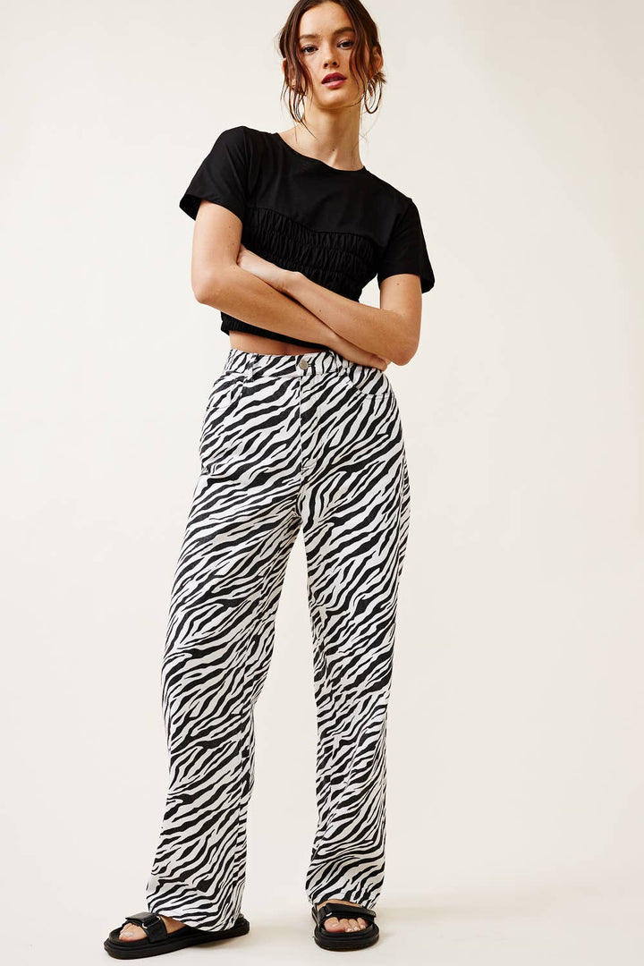 HIGH-RISE ZEBRA PRINT STRAIGHT