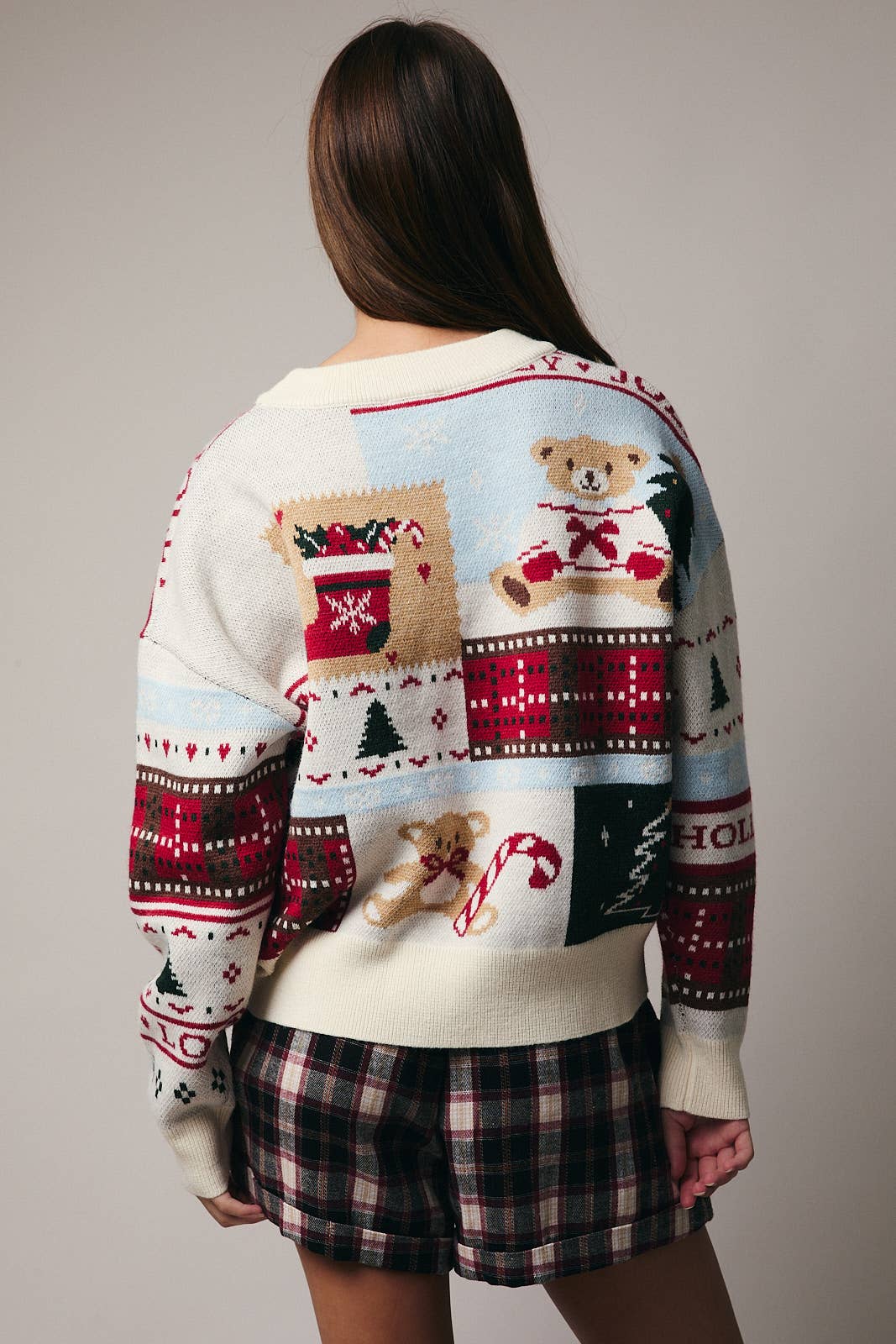 ROUND NECK CHRISTMAS GRAPHIC SWEATER