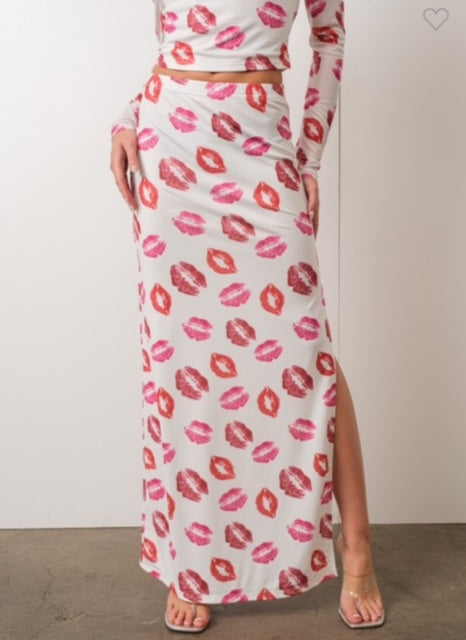 LIP PRINT MESH MAXI SKIRT